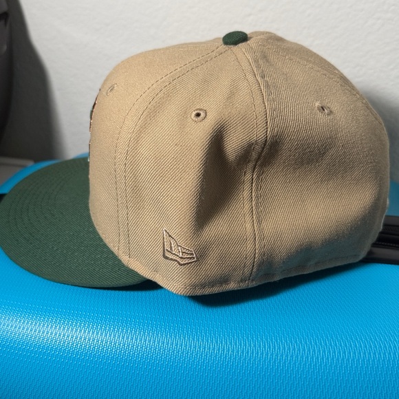 New Era New Orleans Zephyrs MiLab Tan Fitted Cap with Green Logo Size 7 3/8 - Picture 2 of 7